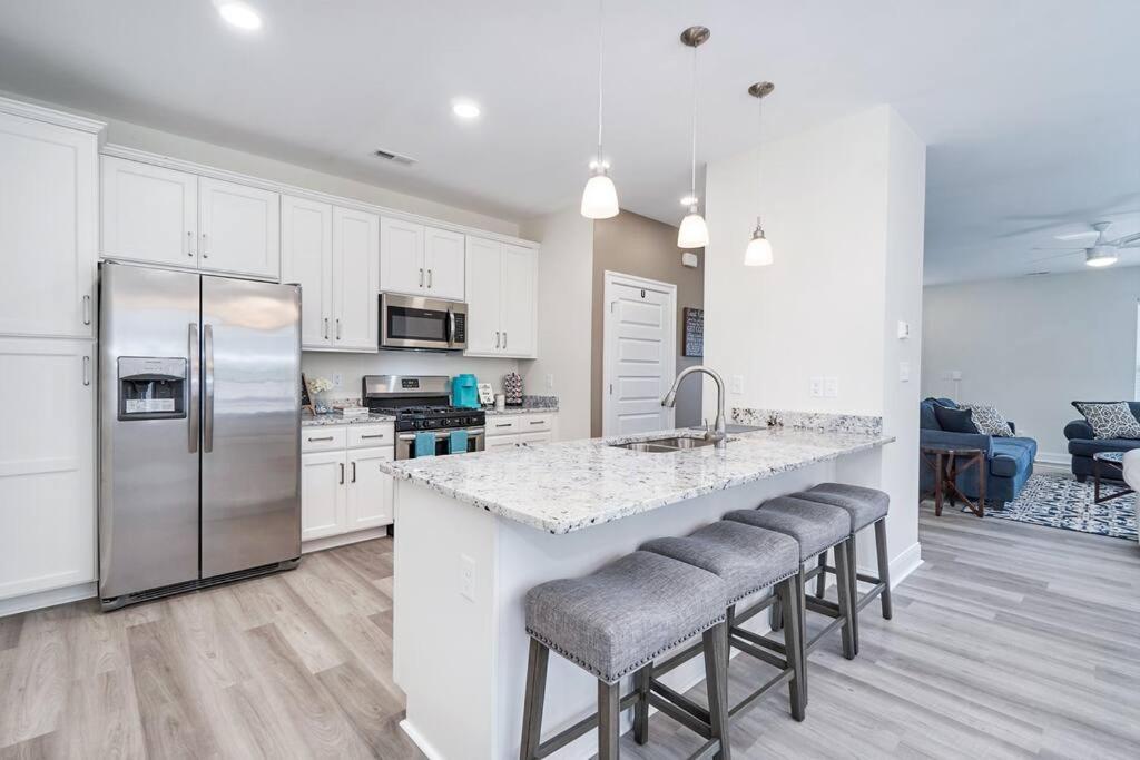 Luxurious Alberta Beach House W/ Historical Detail Hampton Ngoại thất bức ảnh